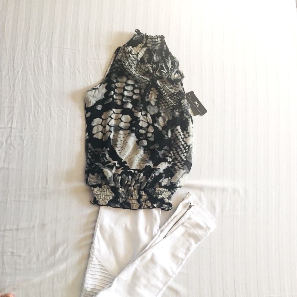 Gray ruffle top